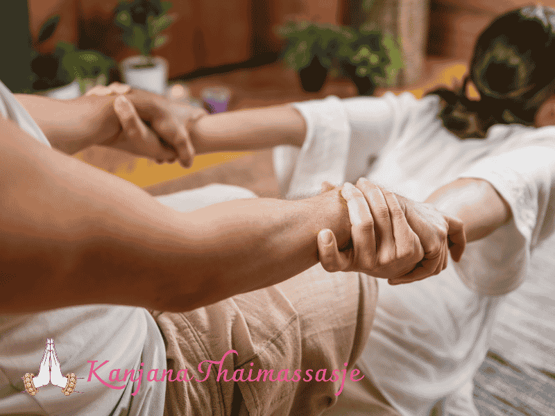 Thai Traditional massasje, Stretching